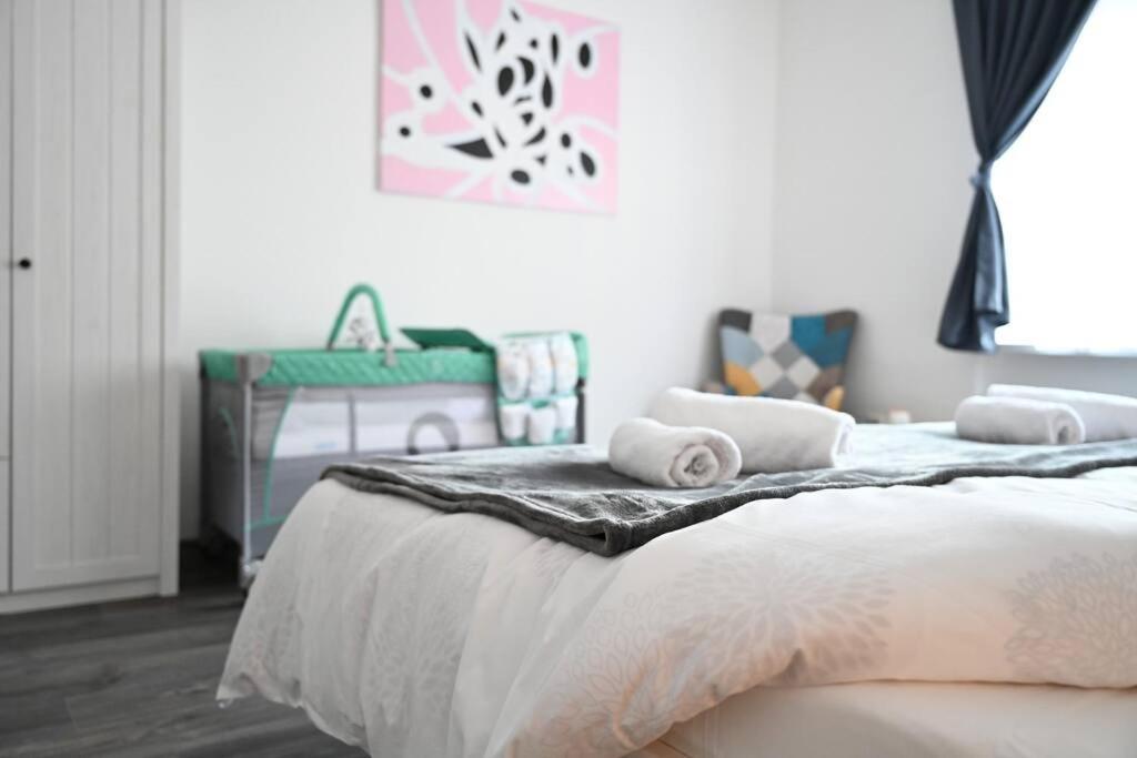 Rodinny Apartman U Broumovskeho Namesti Ngoại thất bức ảnh